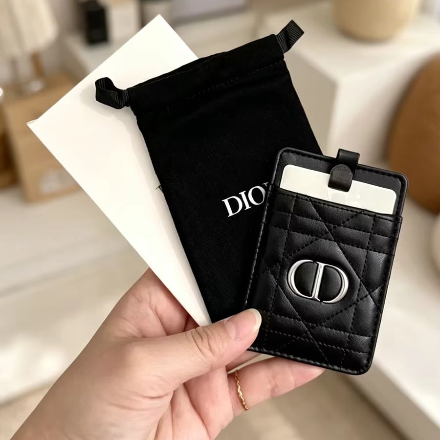 Dior Dior's Bag Multifunctione - Perfume Fine Fragrance recensie en prijs